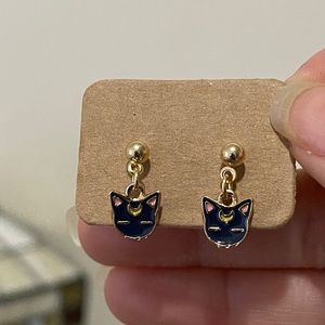 Sailor Moon Mini Luna Earrings